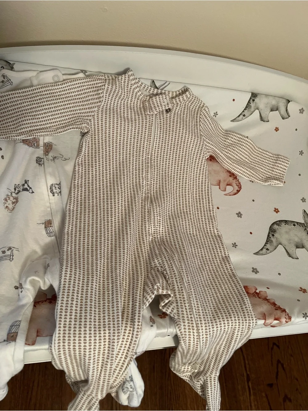 Carters baby Beige One-Piece Pajamas set 3–6 months